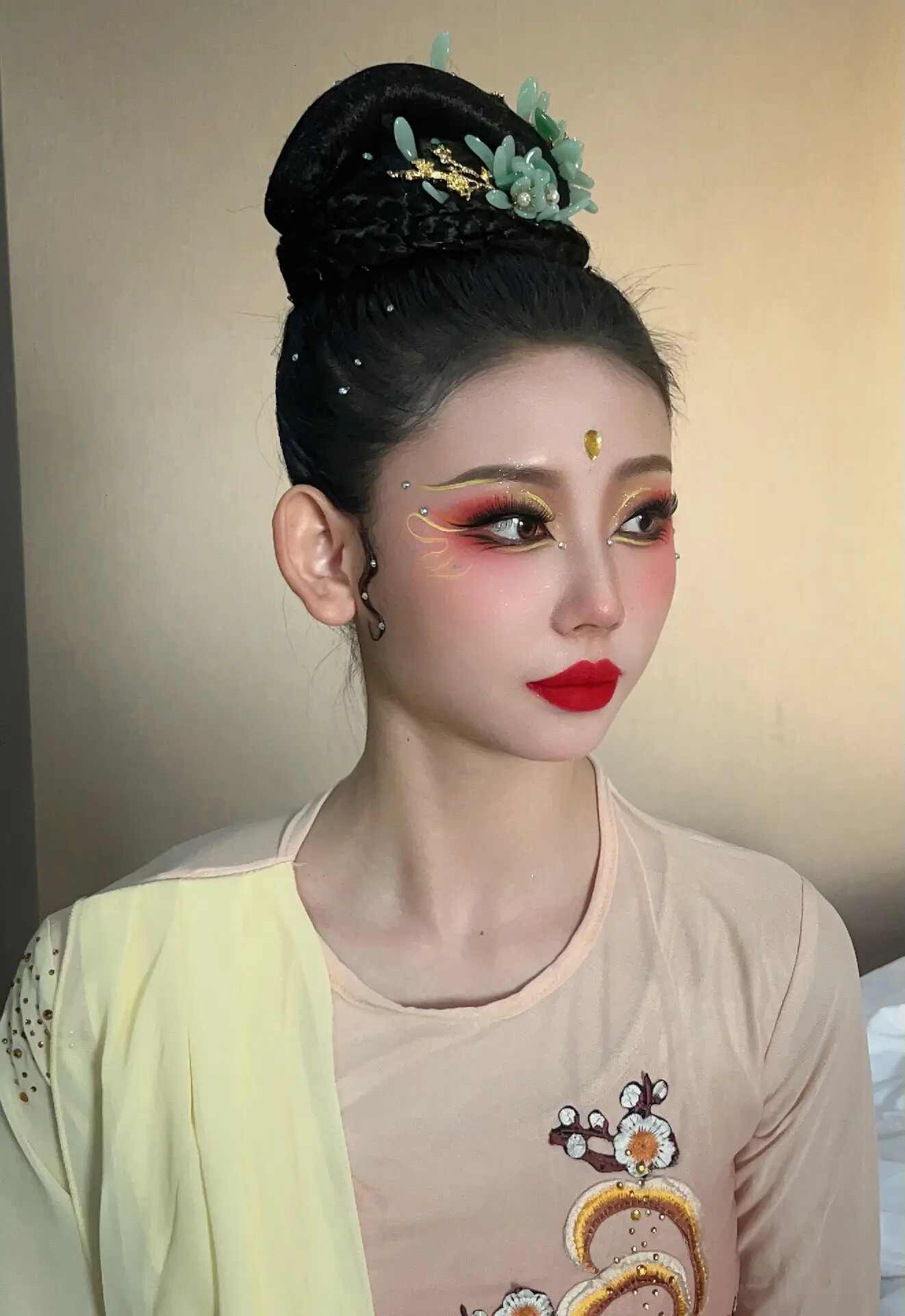 黄岛维纳斯舞台妆